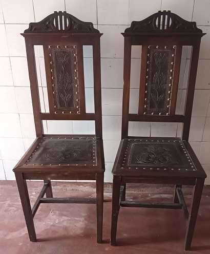 Vendo cadeiras antigas Art Deco em couro e pregaria.