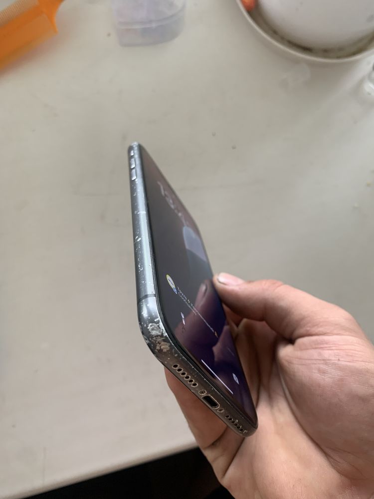 iPhone 11 64gb 70%акб в робочем состоянии