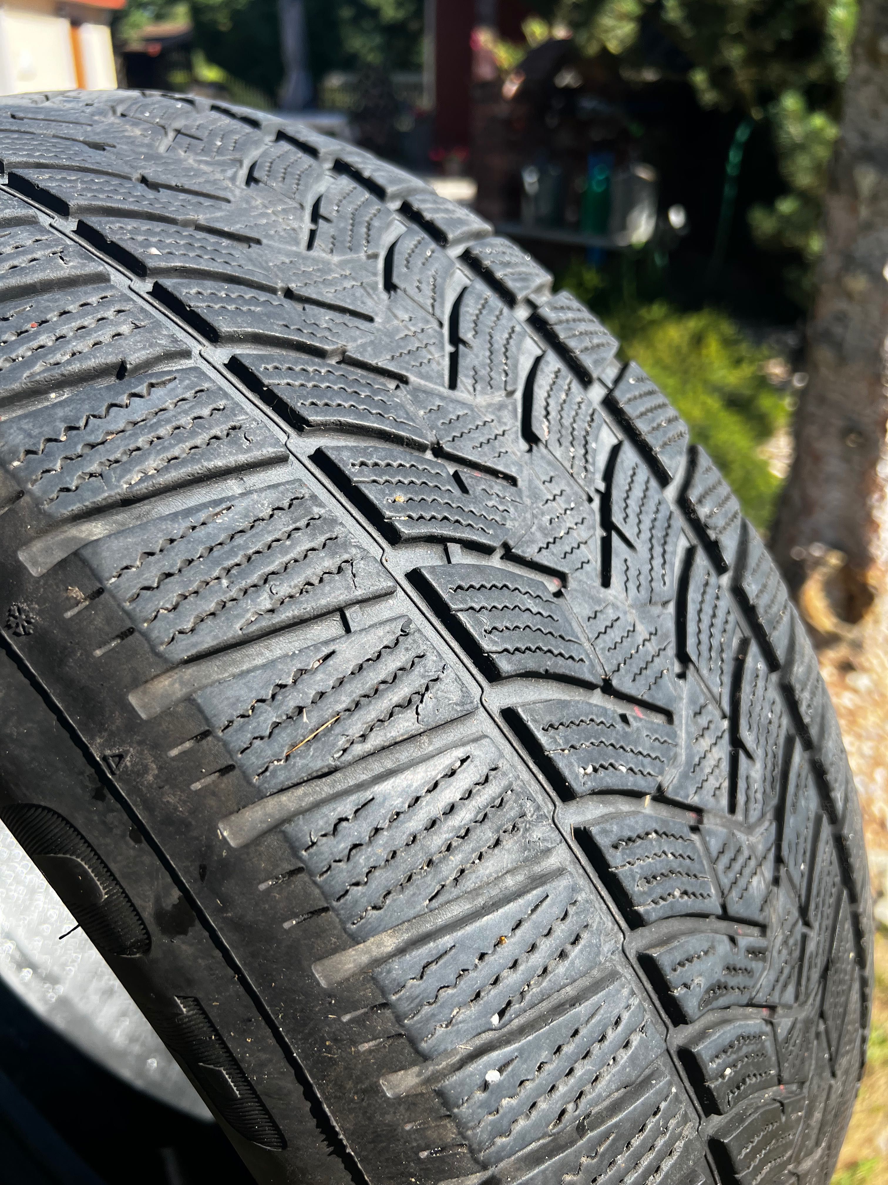 Opony Zimowe Dunlop Sport R17 komplet