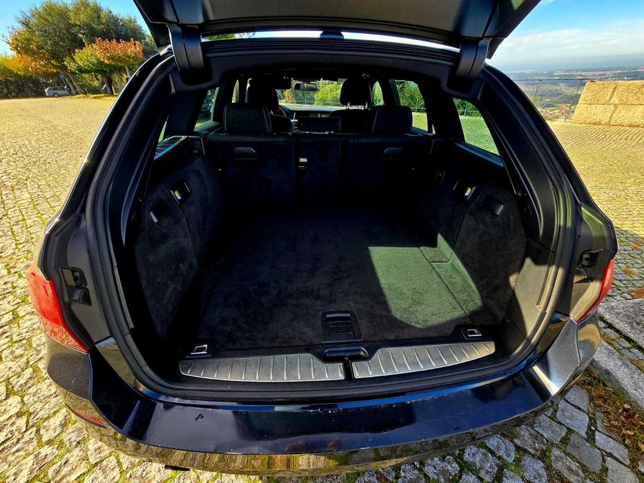 BMW 520D PACK M LCi Nacional 1 Dono