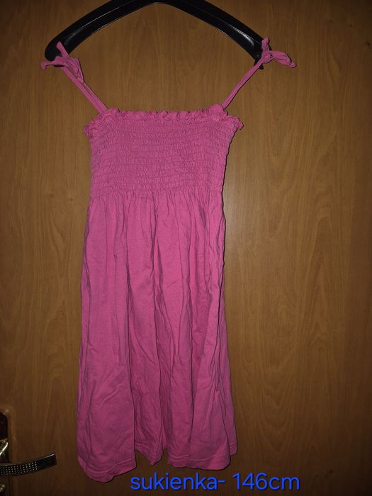 Zestaw ubrań dziewczęcych 146/152