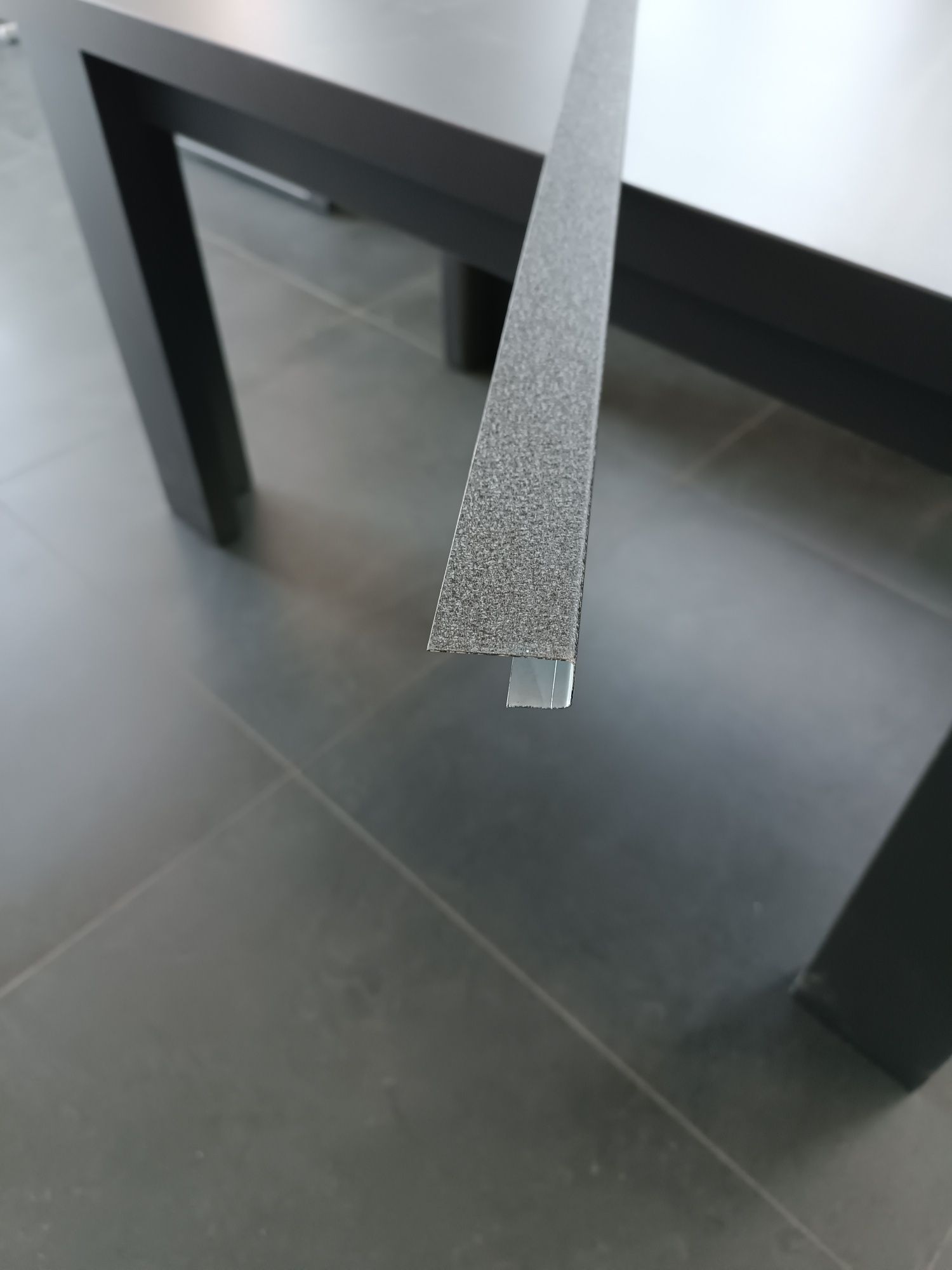 Obróbki blacharskie/dekarskie, parapety na wymiar