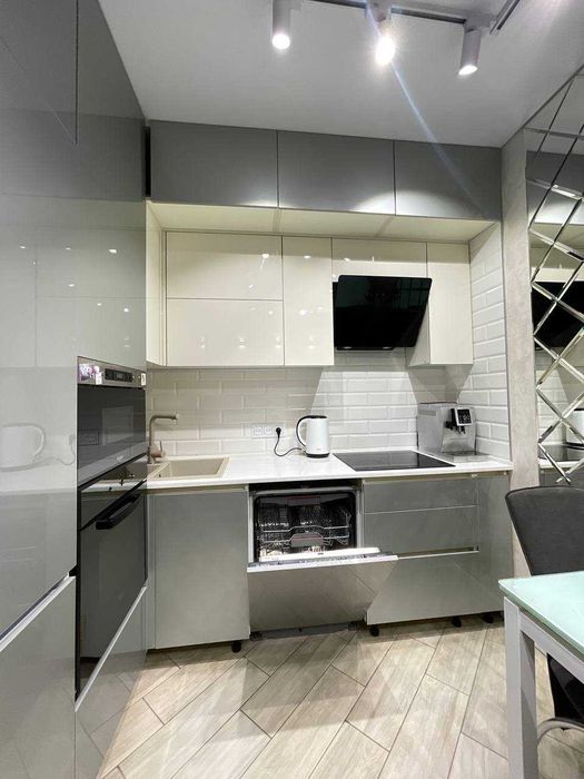 Срочно от собственника Парк фонтанов новый кирпичный дом у моря