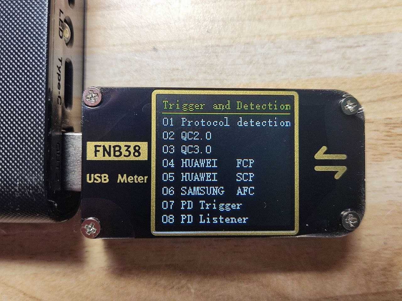 USB-тестер FNB38