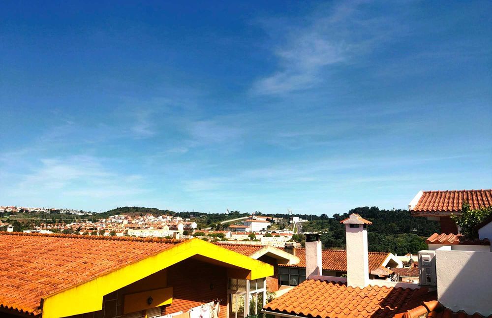 Moradia com terraço-jardim independente de 188 m² em Caxias - Laveiras