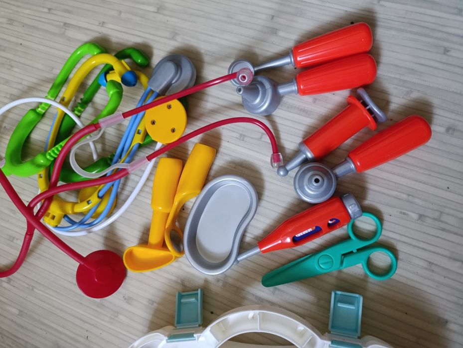 Дитячий набір лікаря