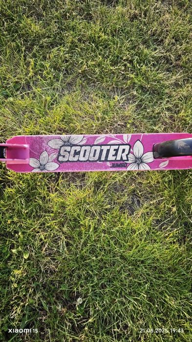 Hulajnoga Scooter Jumbo .
 Duża hulajnoga 2-kołowa JUMBO FLOWERS 200mm