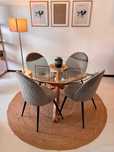 Conjunto de Mesa com 4 Cadeiras + Tapete