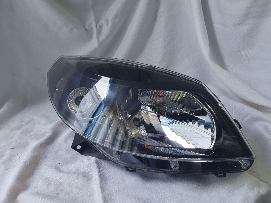Lampa prawa Dacia sandero stepway Europa