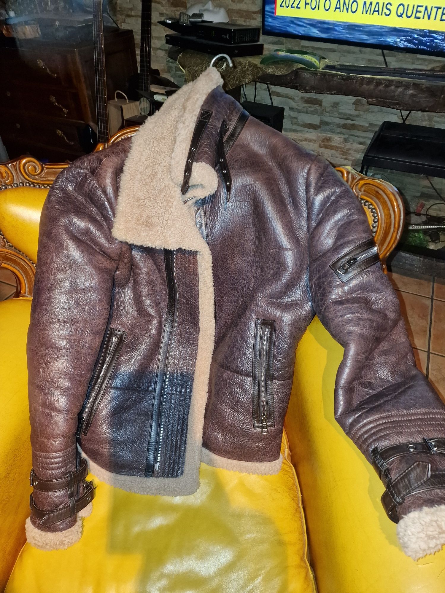 Blusão Bombardier piloto Aviador em Shearling da Ventcouvert Paris