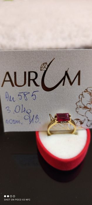Złoty Pierścionek z Rubinem