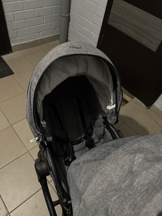 Коляска для двійні