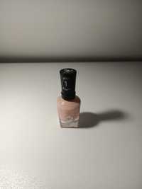 Lakier Sally Hansen Regal Rose 238