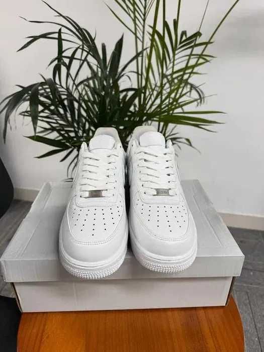 Buty meskie Nike Air Force 1 Low White R.41