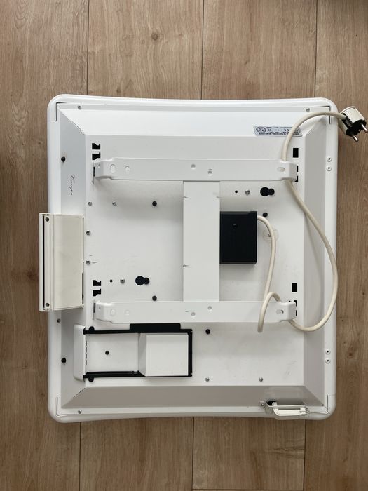 Radiador elétrico de parede 750W