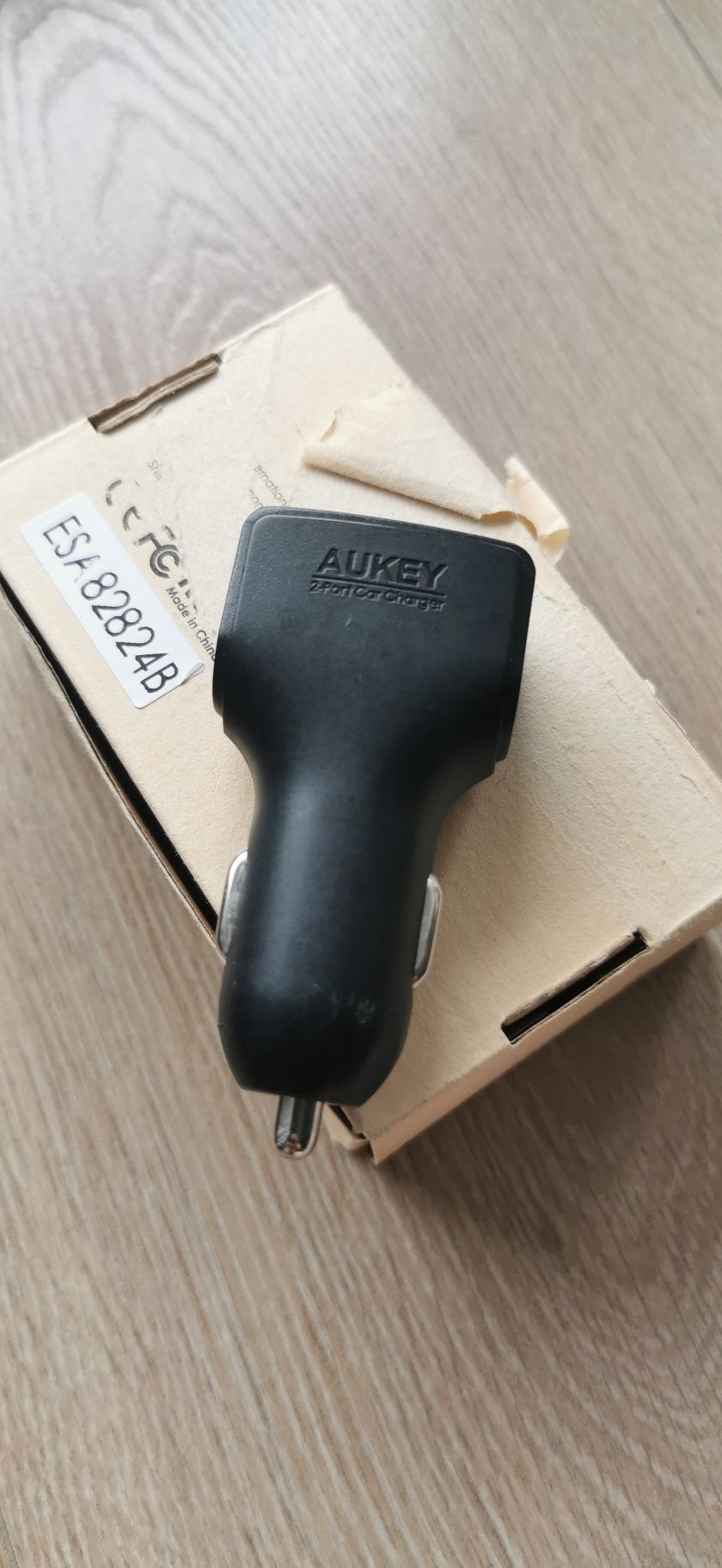 Ładowarka samochodowa 2x USB