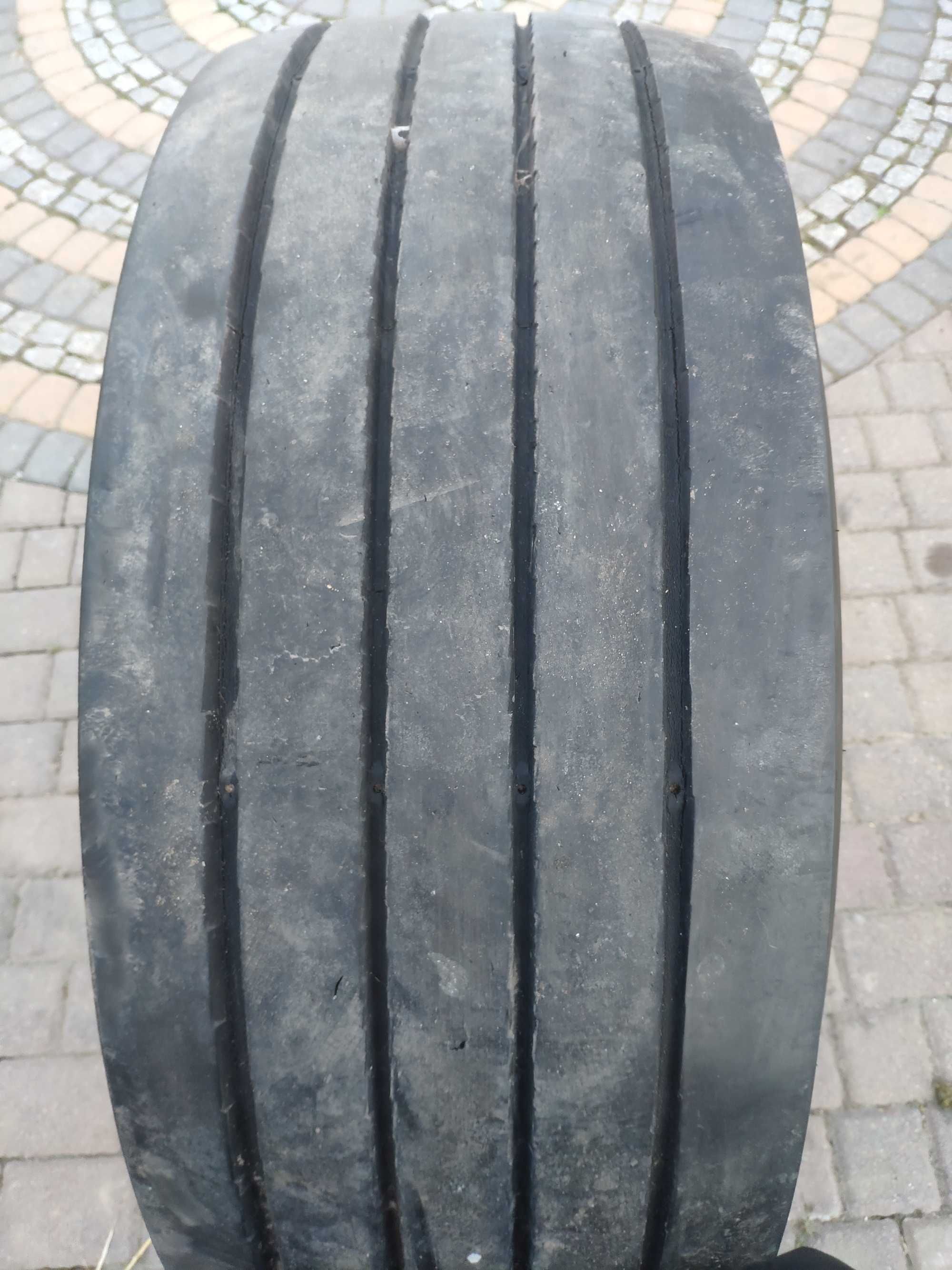 Opona Opony 385/65R22,5 " DUNLOP SP 246 HL 4rowkowa naczepa przyczepa