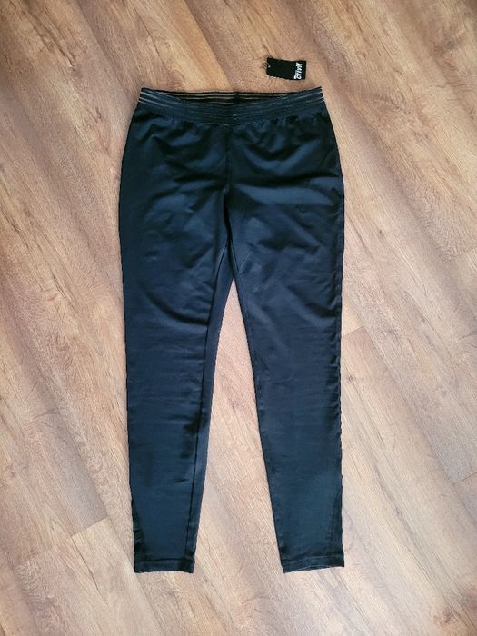 Czarne legginsy Crivit roz.M 40/42