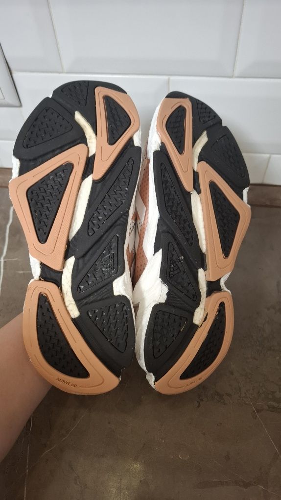 Кросівки жіночі Adidas