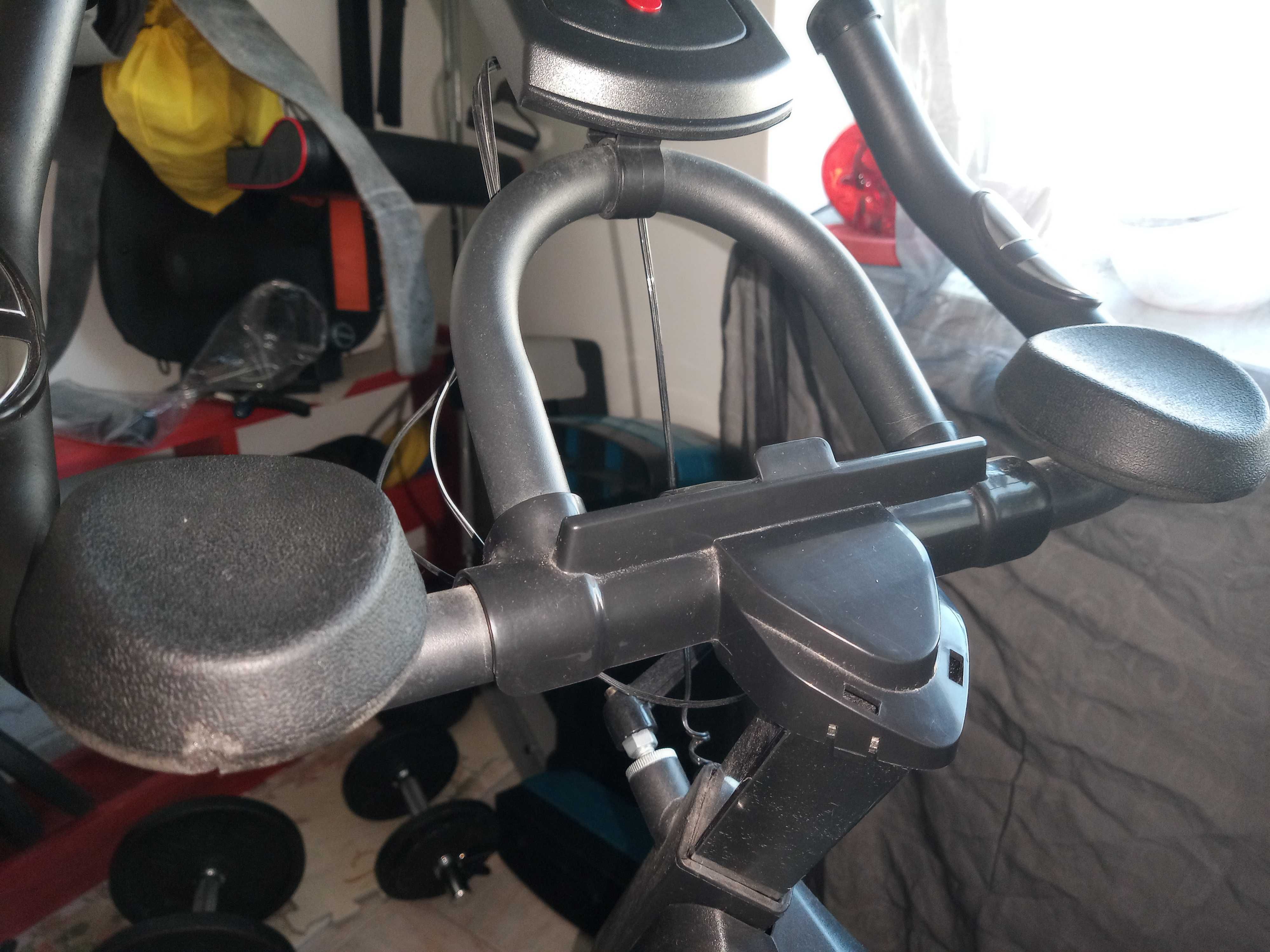Bicicleta interior Extreme FIt 3500, monitor LCD, volante de 25 kg