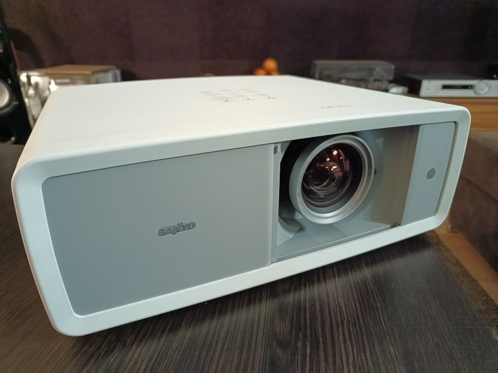 Projektor Sanyo PLV-Z700 FULL HD 1920x1080 3 LCD OKAZJA