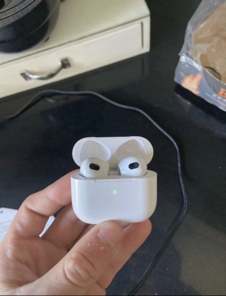 AirPods 3  Apple