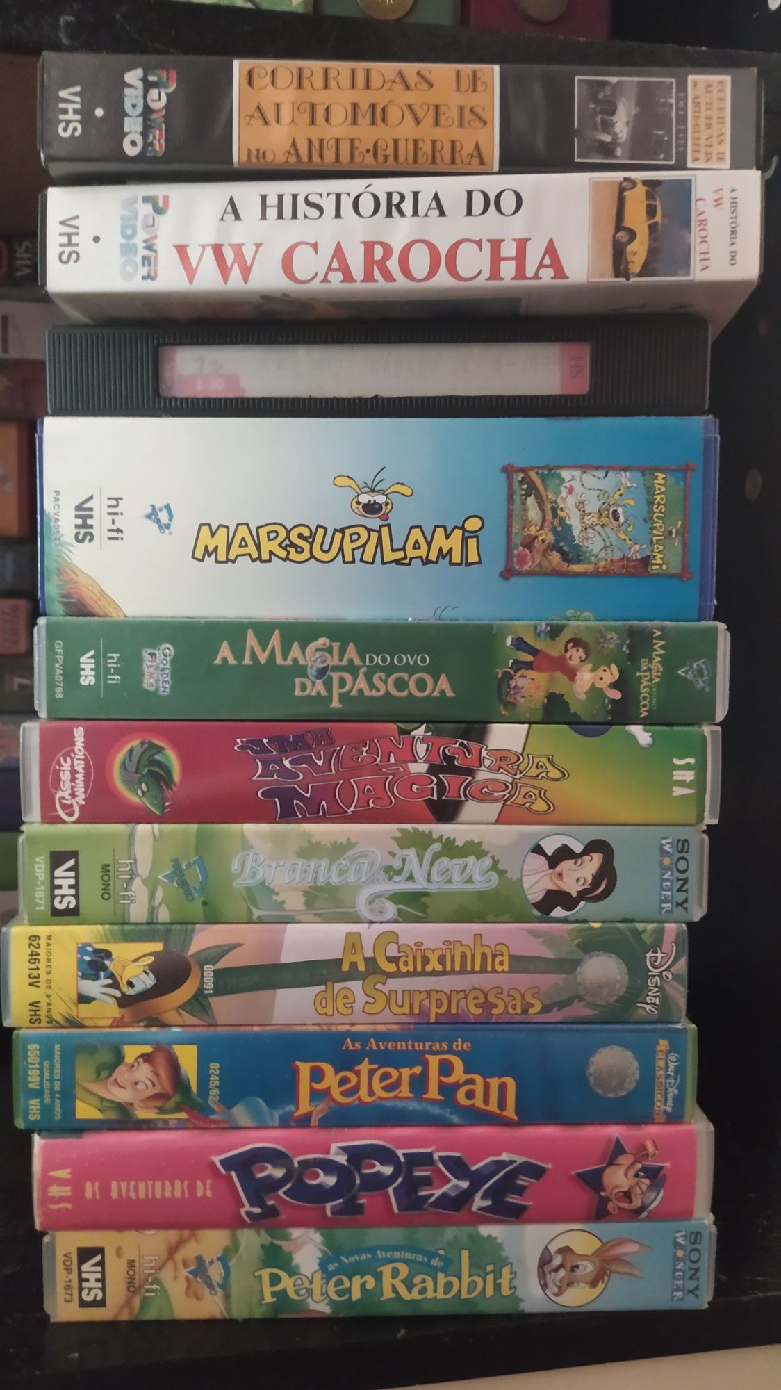 Cassetes VHS desenhos animados e documentários