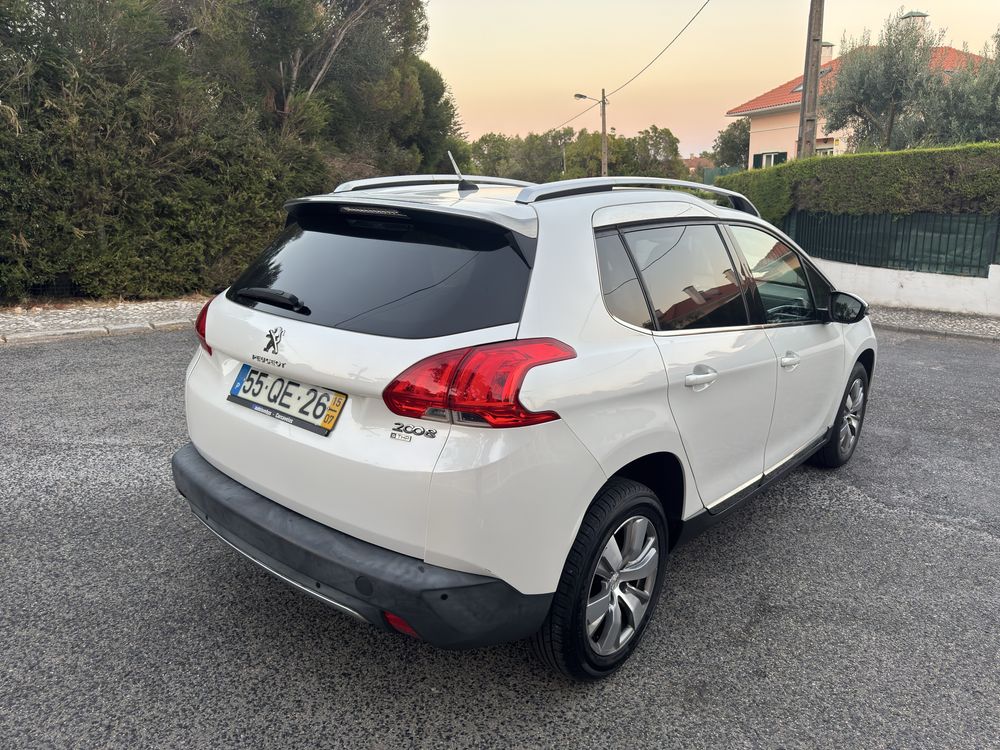 PEUGEOT 2008 1.2  PureTech Allure NACIONAL 97.000 KMS  2015