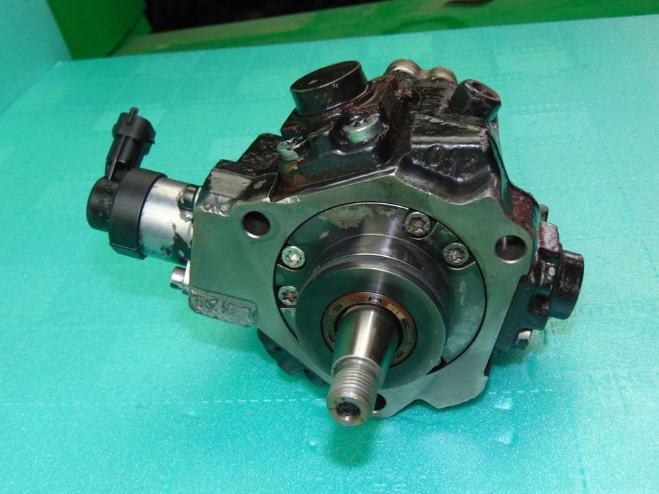 pompa wtryskowa 1,6crdi 1,7crdi 0445010206 ceed ii oryginał