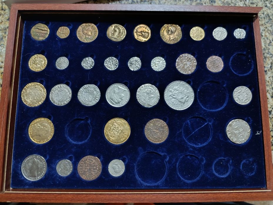 Medalha e moedas de colecção