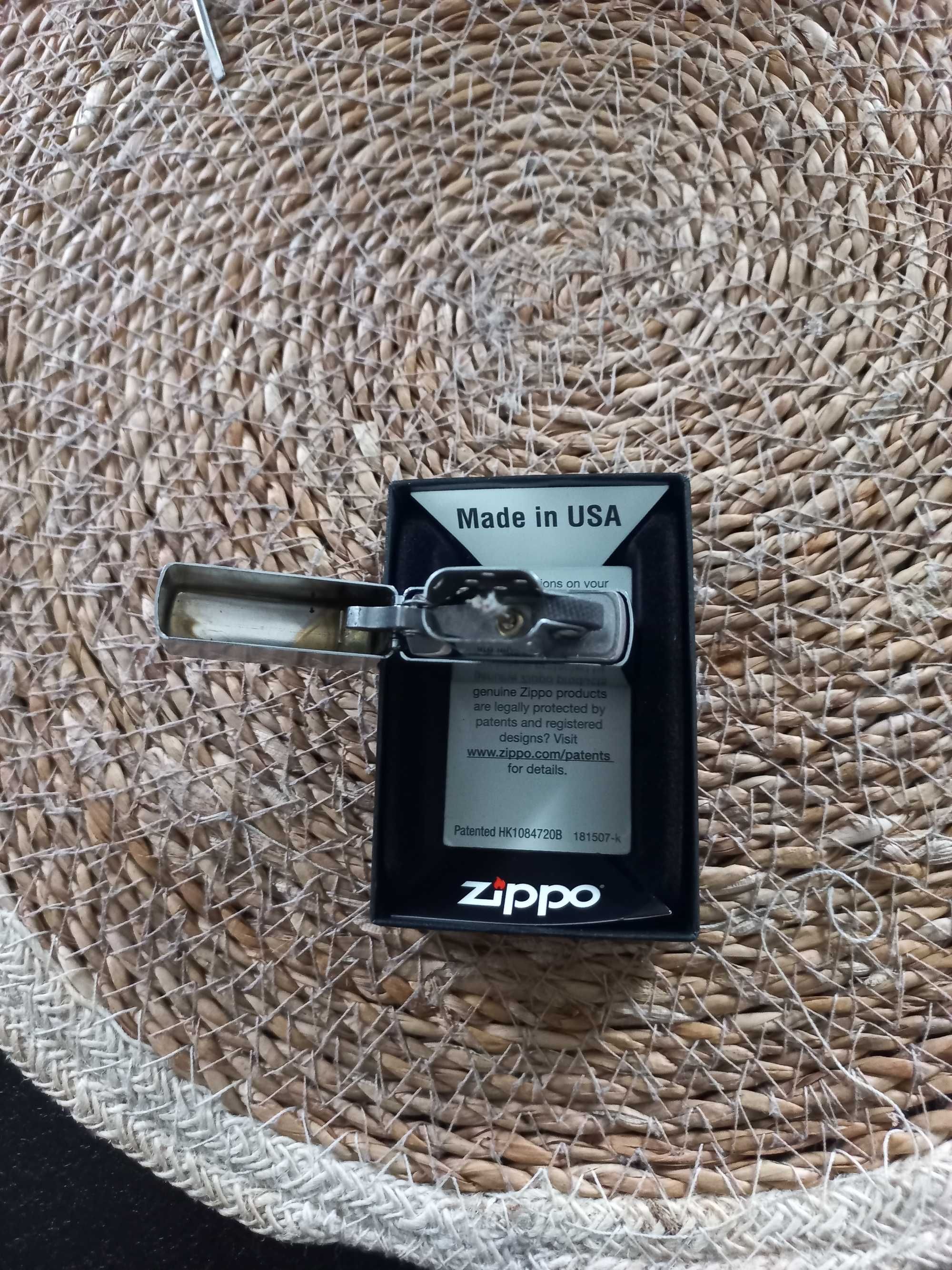 Zapalniczka Zippo- matowa. Polecam!!!