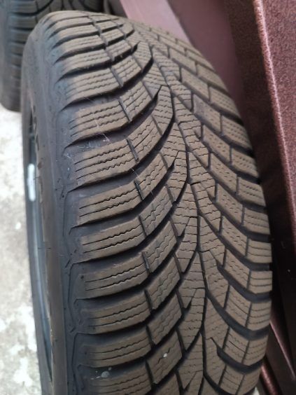 Opony zimowe na felgach