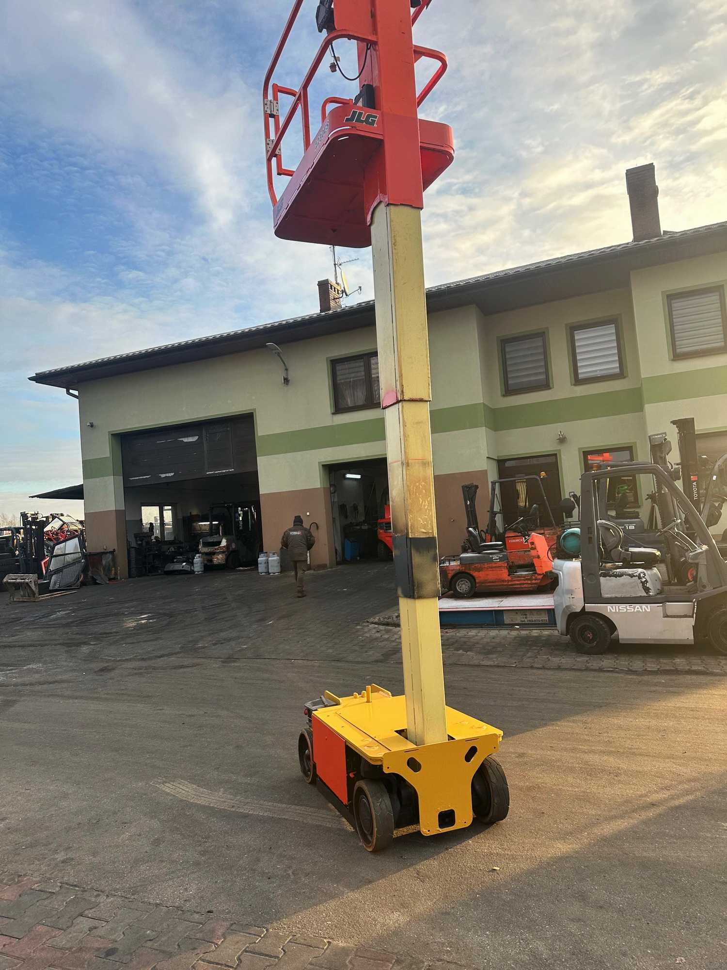 zwyżka podnośnik słupowy elektryczny JLG 1230ES 24V 230kg 6.50m 2018r