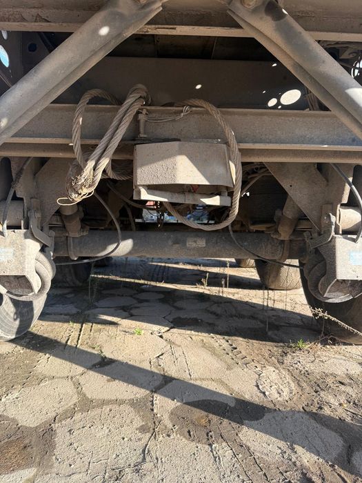 Naczepa schmitz (łódka)