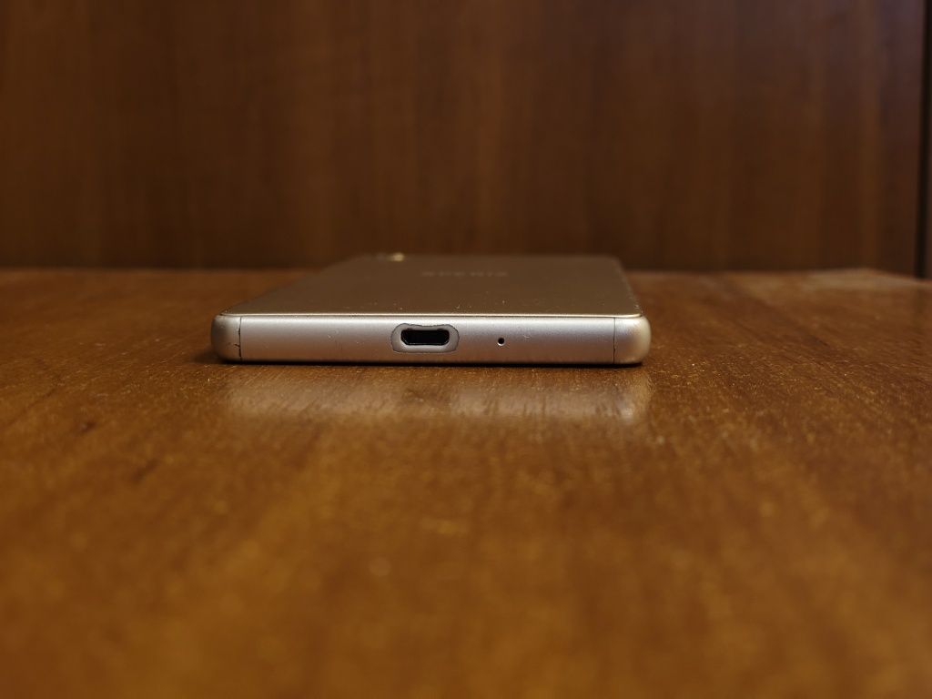 Sony Xperia x f5122 3/64