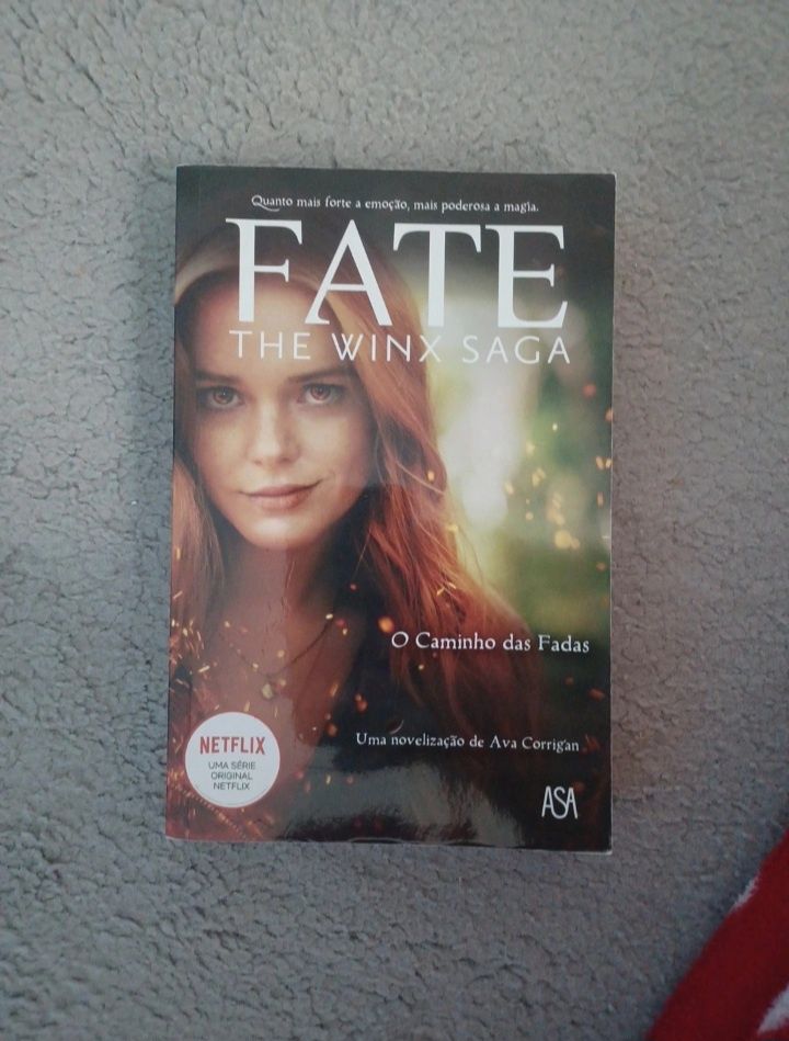 Livro " Fate the winx saga - O Caminho das Fadas "