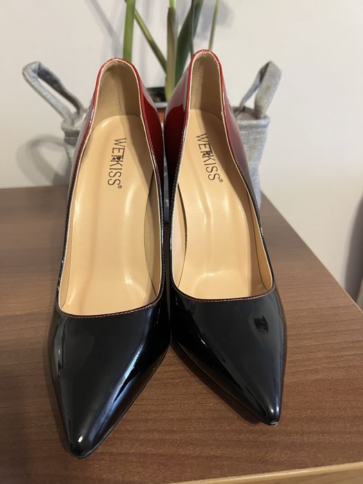 Продам взуття. Нове