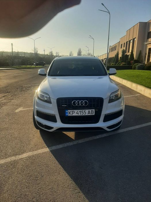 Audi Q7 3.0 бензин