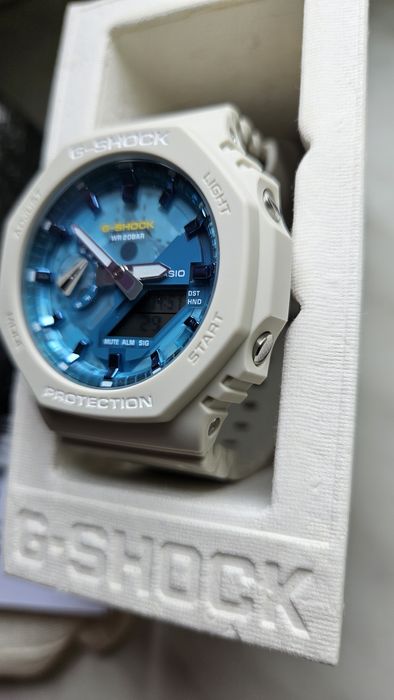 Zegarek Casio G-SHOCK octagon GA-2100AS. Nowy nie używany.