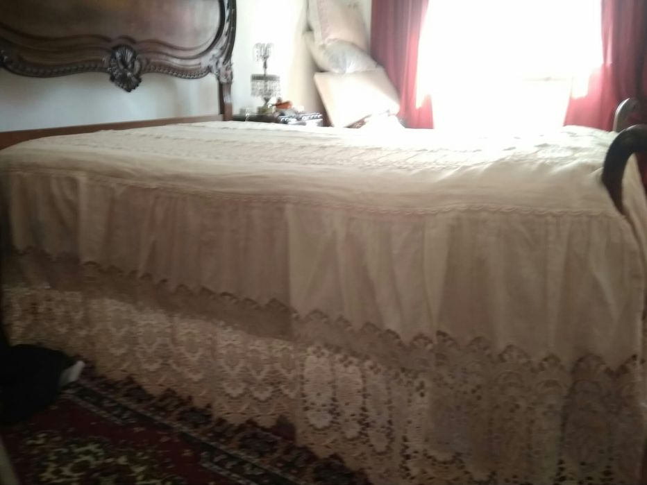 Colcha rendada em Linho