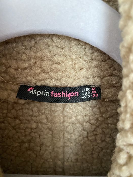 Трендова жилетка в стилі ZARA на осінь зиму безрукавка куртка дублянка