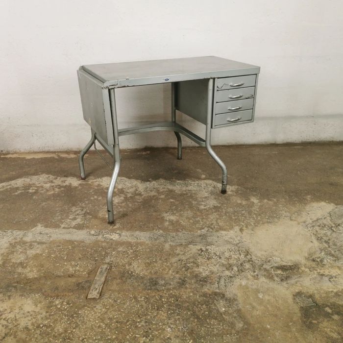 Secretária Industrial vintage