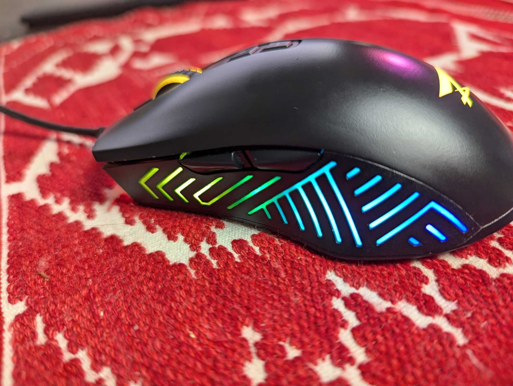 Легенда Игровая Мышь ZET GAMING Blackheart до 12400 dpi USB