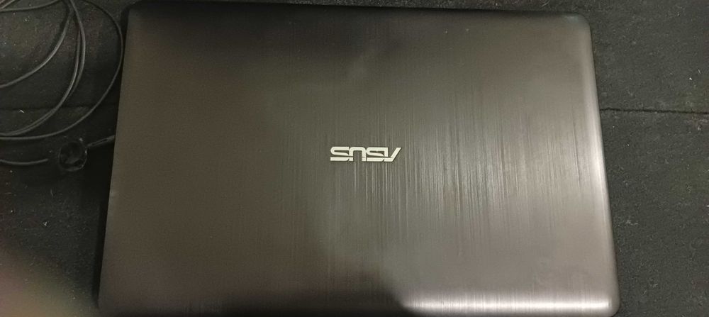 Ноутбук ASUS R540S