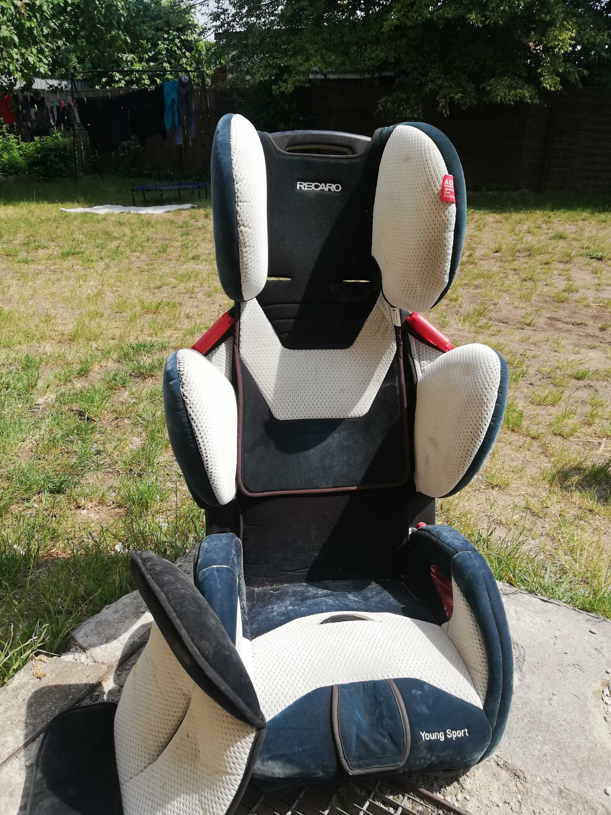 Fotelik samochodowy firmy Recaro