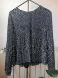 Blusa preta e branca Stradivarius
