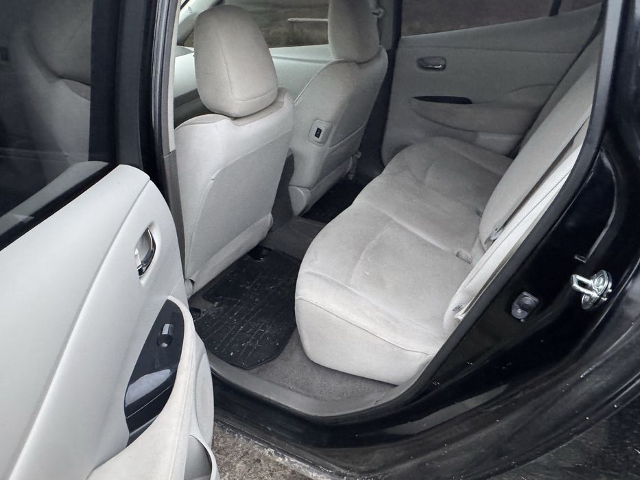 Нісан Ліф Електричка