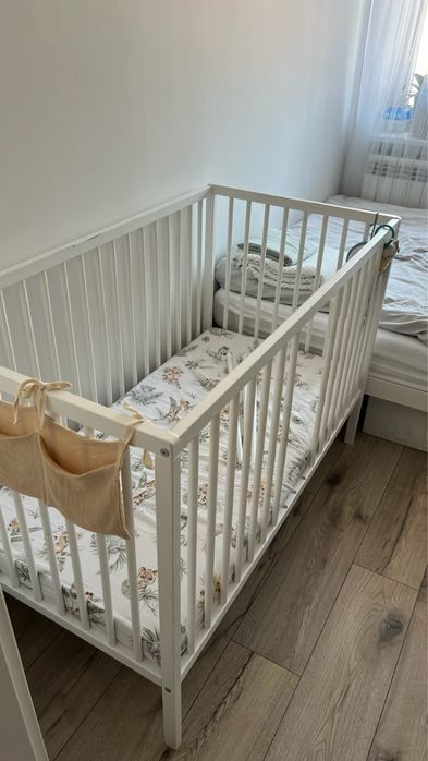 Łóżeczko dziecięce +GRATIS materac i prześcieradła