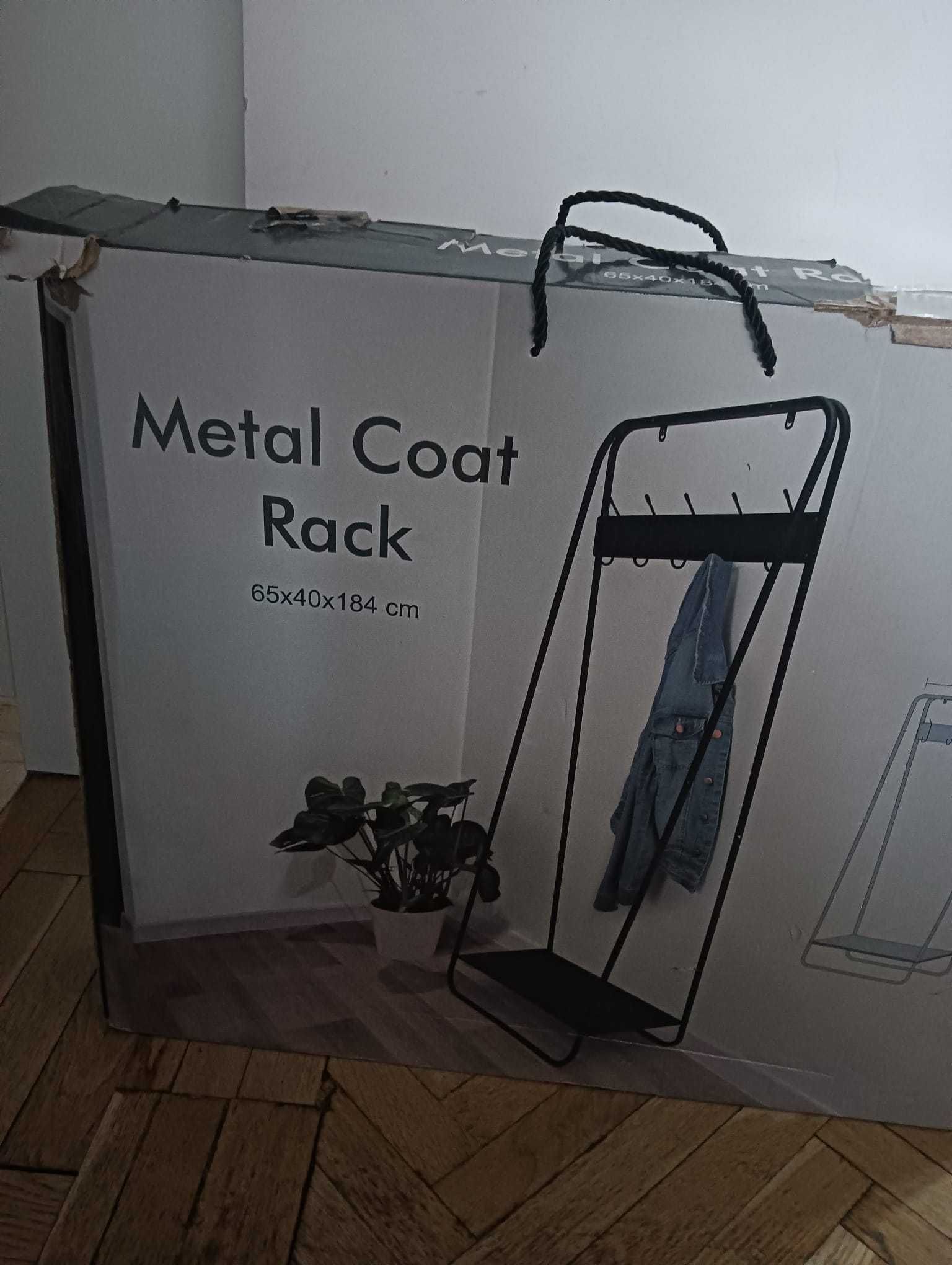 Wieszak stojak czarny metalowy na ubrania Loft