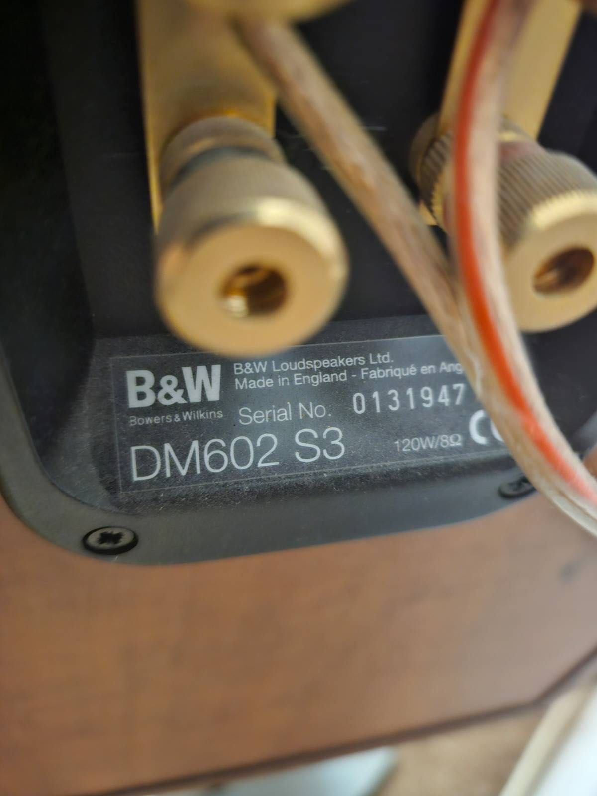 Колонки акустические B&W DM602 S3 со стойками и проводами